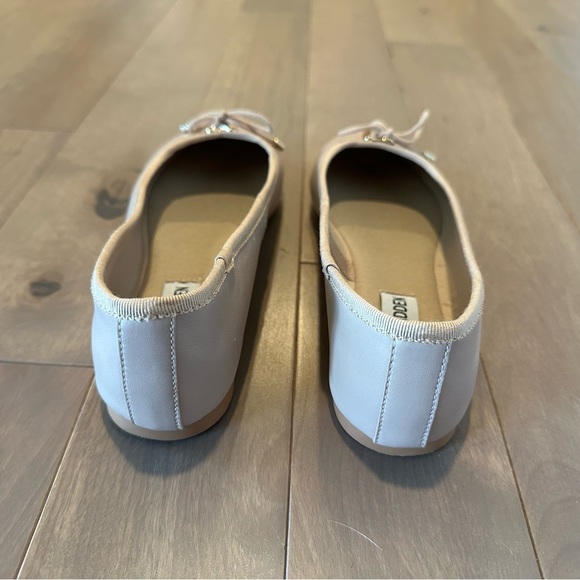 Steve Madden Women's Blossoms Ballet Flat - Natural Leather Size 6 - Picture 8 of 8